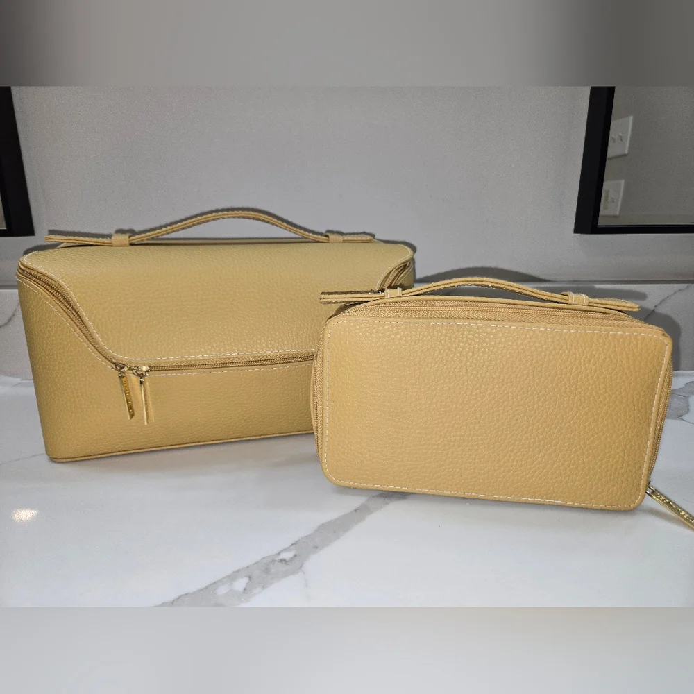 Estee Lauder	Estee Lauder Yellow Vintage Pebbled Leather Cosmetic Travel Set